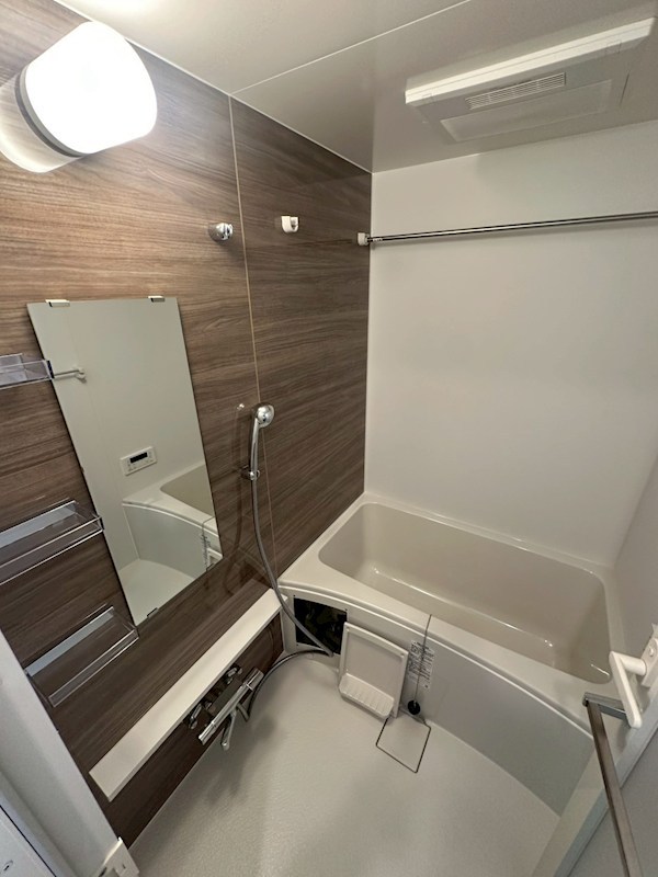 Une Lumi&amp;egrave;re 風呂画像