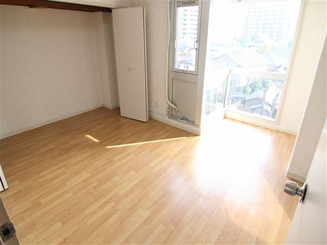 パール仲町マンション リビング