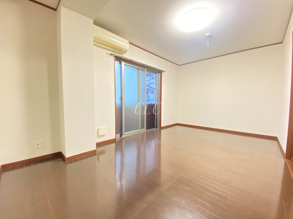 サンライズ田端Ⅱ  リビング