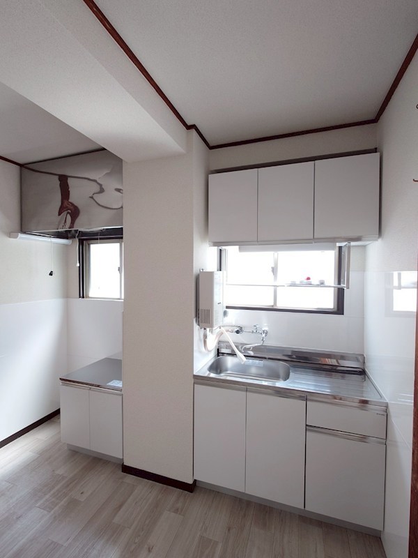 竜一ビル キッチン