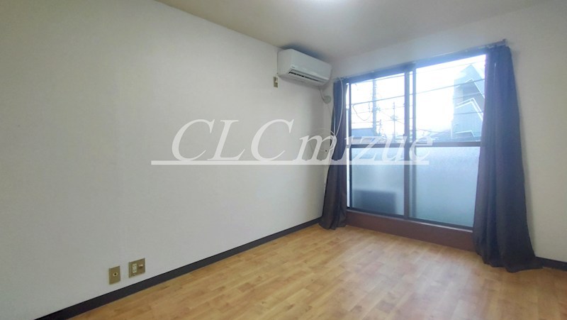 小林ビル リビング