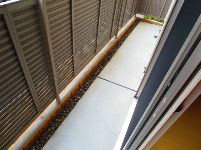 クローバーハウス ベランダ