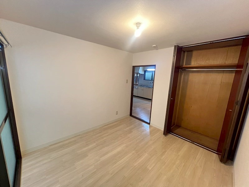 第一マジマハイツ春待月 ベッドルーム