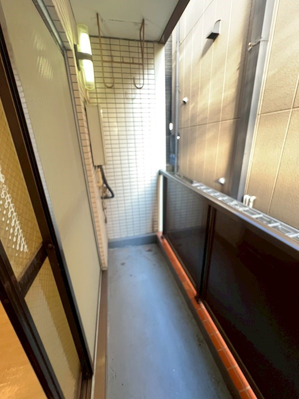 第一マジマハイツ春待月 ベランダ