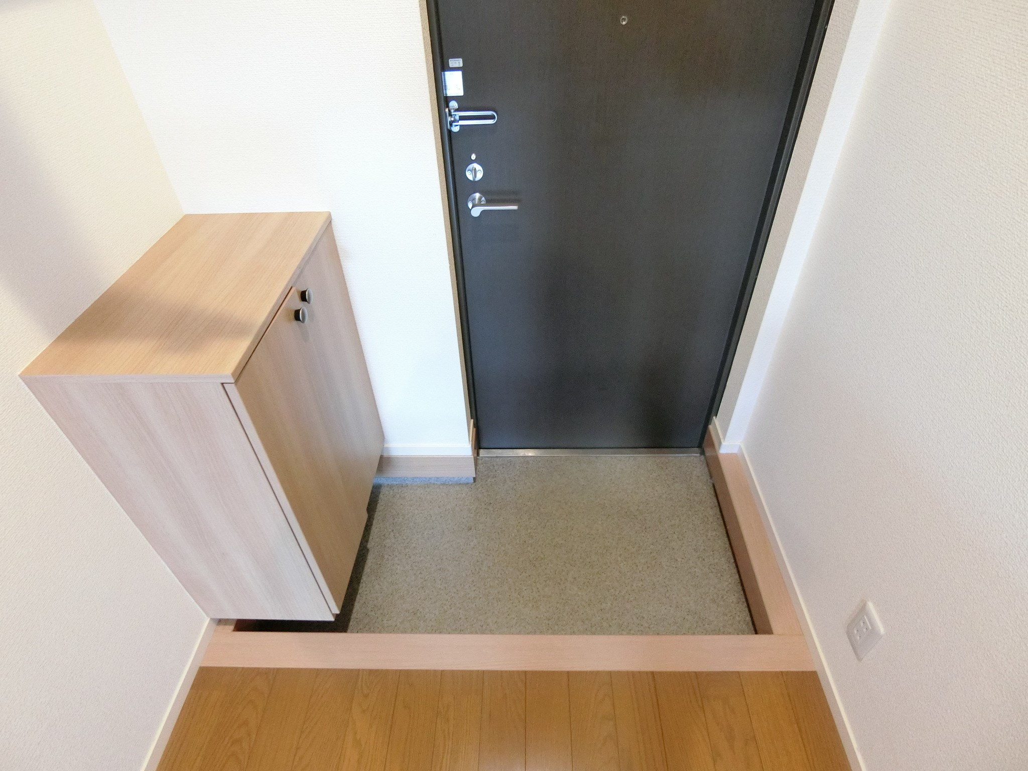 ラシーネ結 玄関