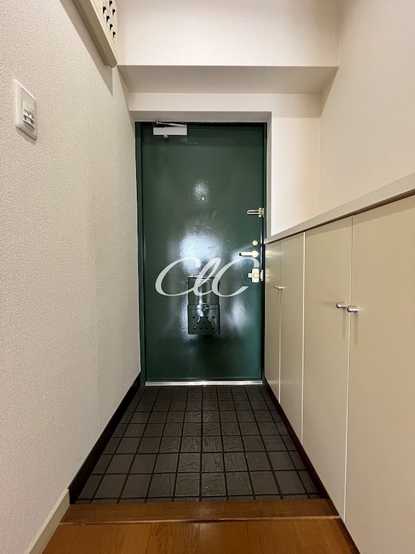 ヴィラコーヨー 玄関