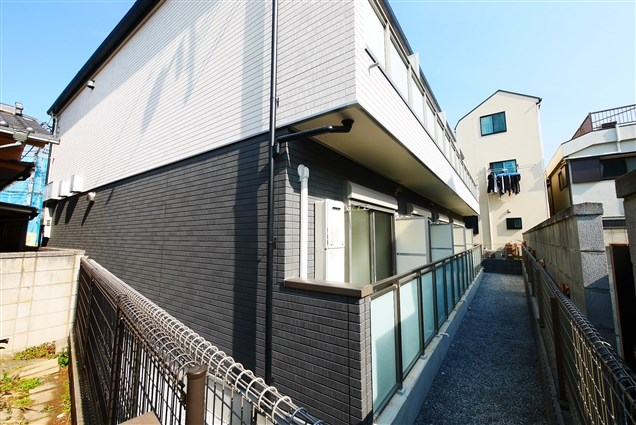 リブリ・Juno 106号室 外観