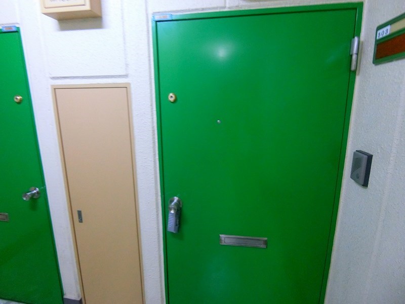 豊田屋ビル 玄関