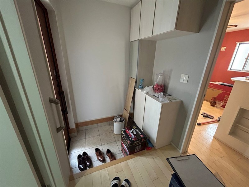 新里町戸建 玄関