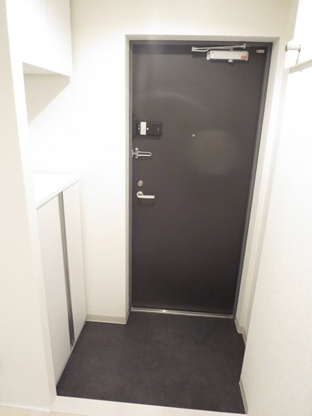 ソレイユ南千住 玄関