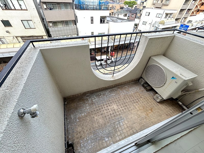 ニューシャトレーマンション  ベランダ