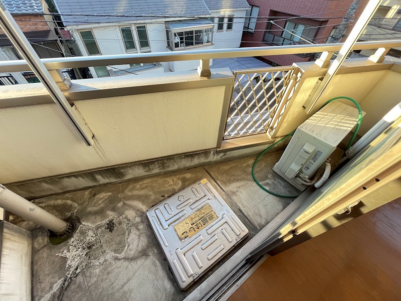 ピオーネ綾瀬 ベランダ