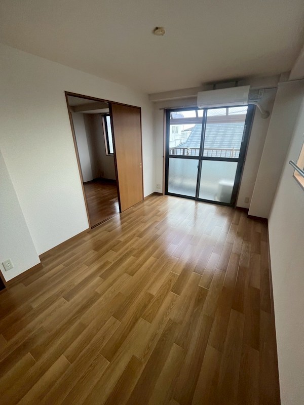 ファミールサンドエル リビング