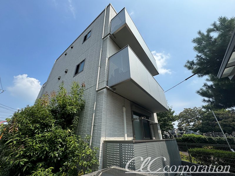 ピュアホワイト 外観