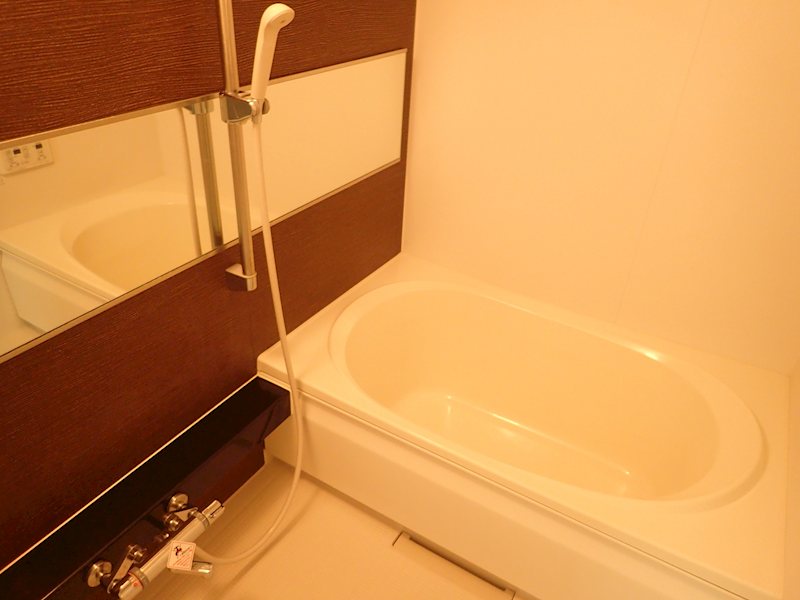 ピュアホワイト 風呂画像