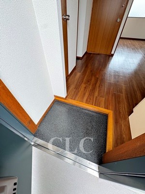 ハイツかつら 玄関