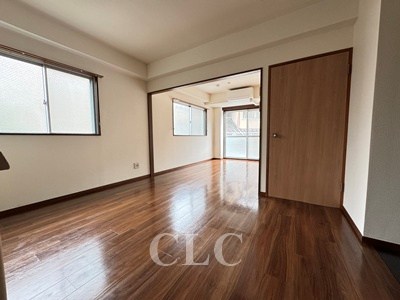 ハイツかつら リビング