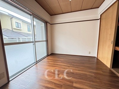 ハイツかつら ベッドルーム