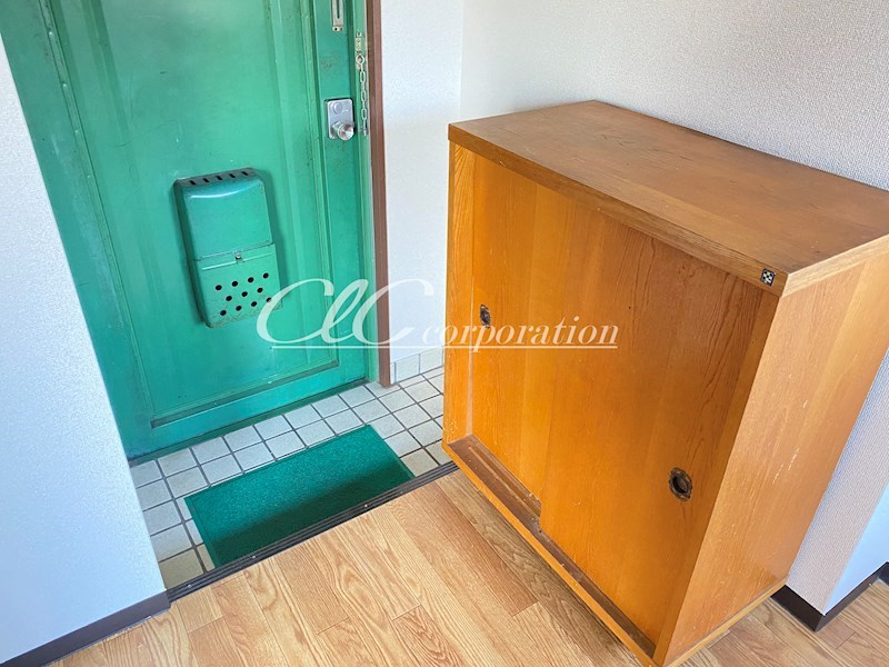 西方ハイツ 玄関