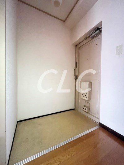 ハイネス大平 玄関