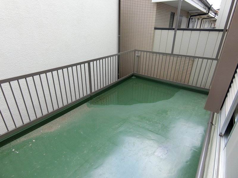 東伊興三丁目貸家 ベランダ