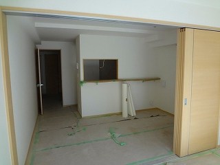 アニュータカヒロ   リビング