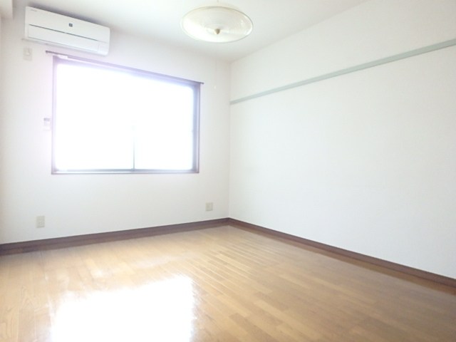 アーバンハイツ松崎 ベッドルーム