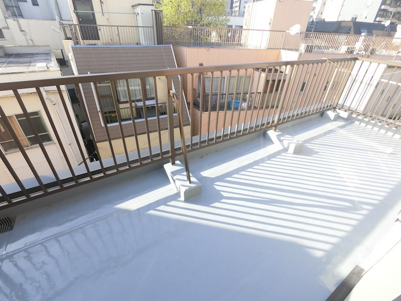 金城ビル ベランダ