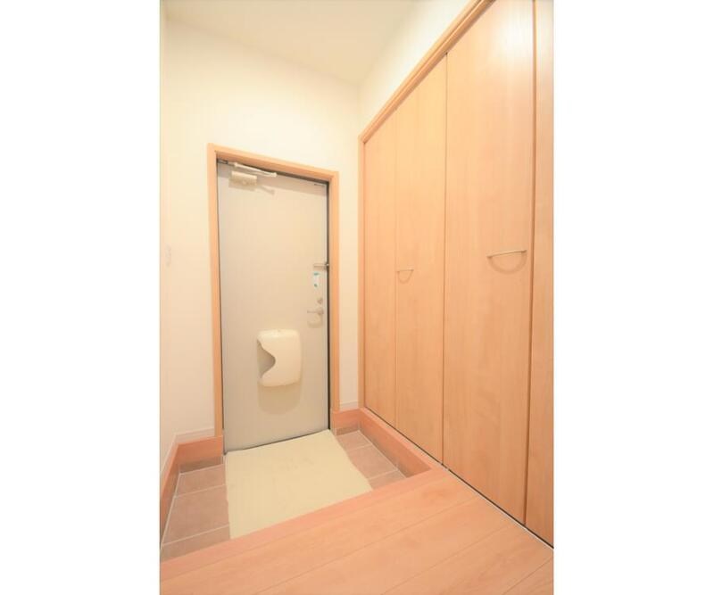 ジャルディニエ 玄関