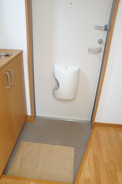 ハイツ山内 玄関