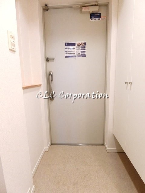 レジディア日本橋浜町 玄関