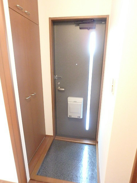 ハナハイム 玄関