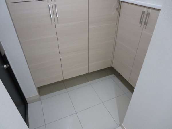 アルテシモ　プリマ  玄関