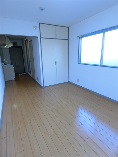 熊の前ビル（くまのまえビル)  ベッドルーム