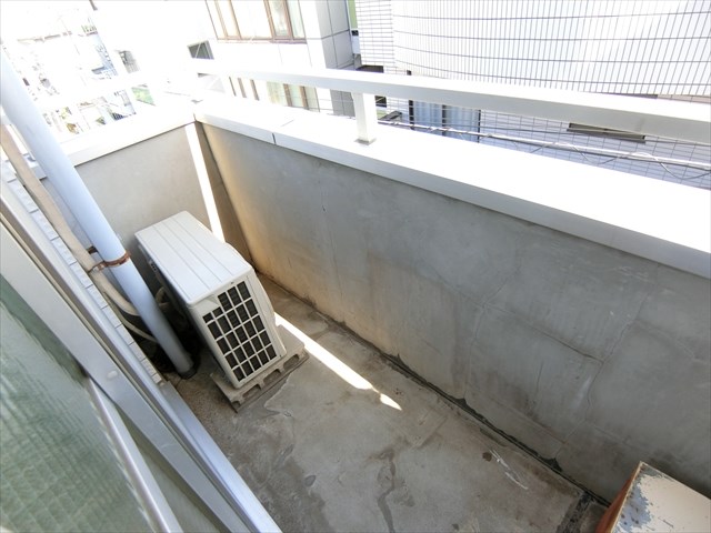 熊の前ビル（くまのまえビル)  ベランダ