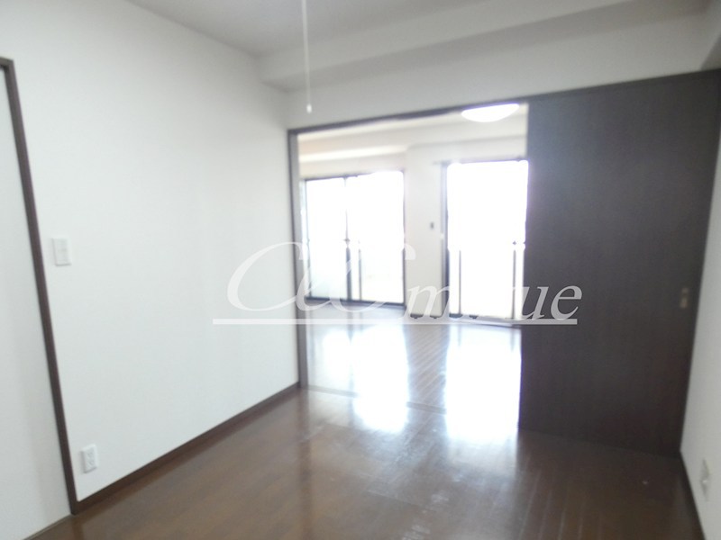 プワソンルージュ ベッドルーム