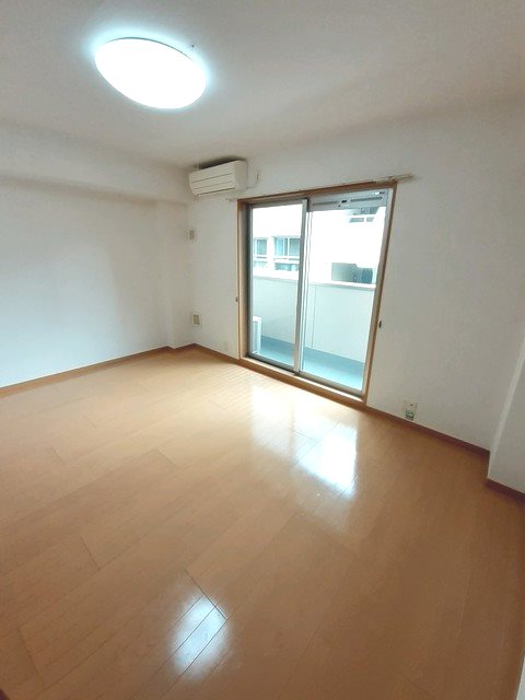 サンリット三好 リビング