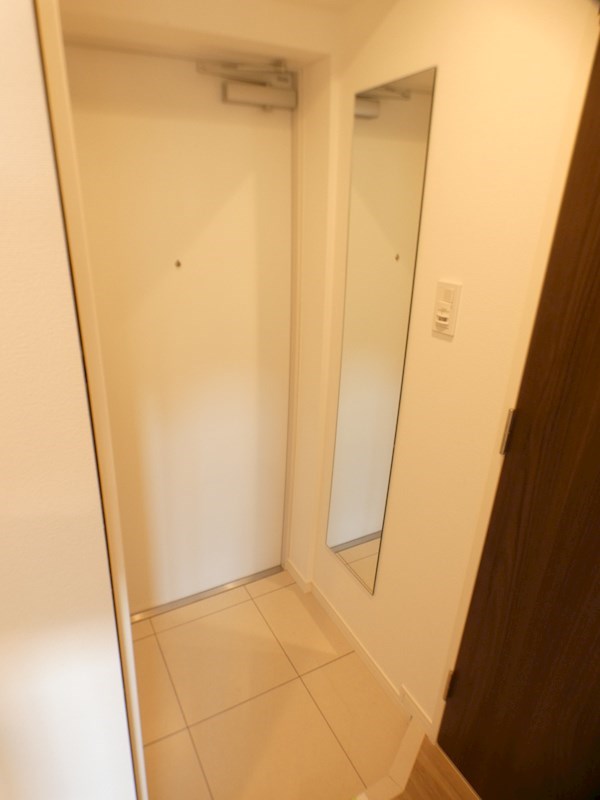 ティモーネ　グランデ町屋  玄関