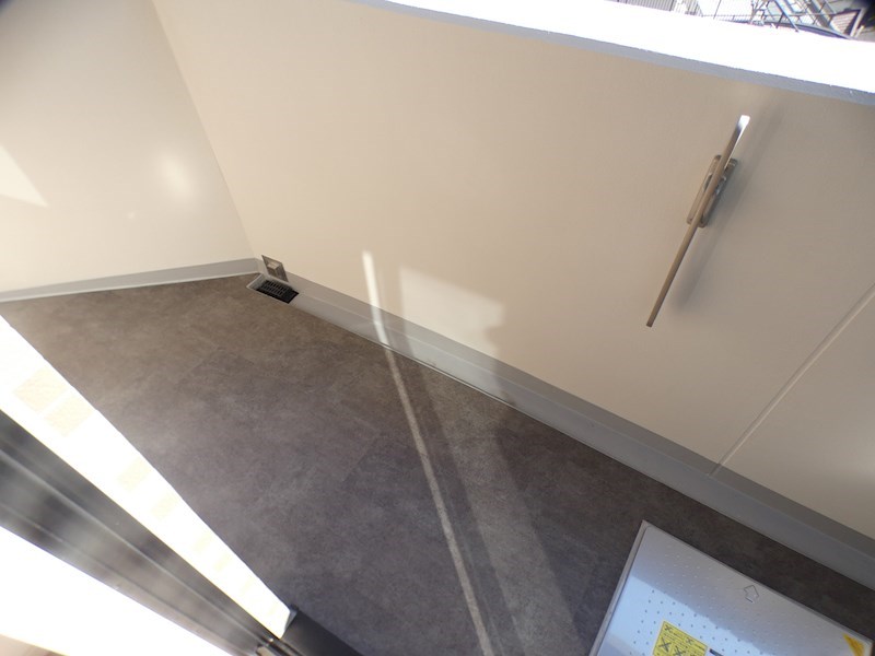 ティモーネ　グランデ町屋  ベランダ