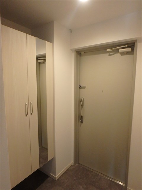 マーシスマルル 玄関