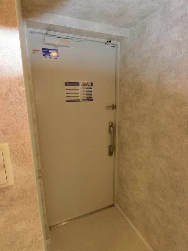 レジディア日本橋浜町 玄関