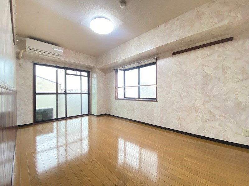 王子サウスウイング ベッドルーム