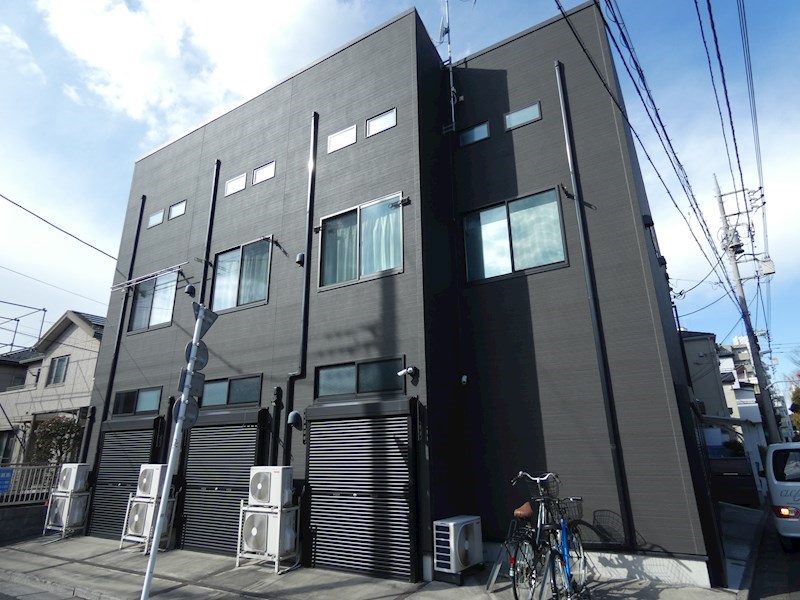 ラッシュグラス 外観