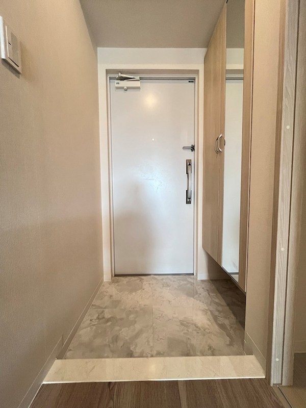 プローシュⅡ 玄関