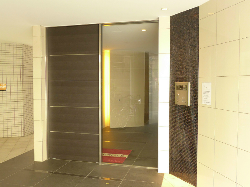 アウラデパリュール 玄関