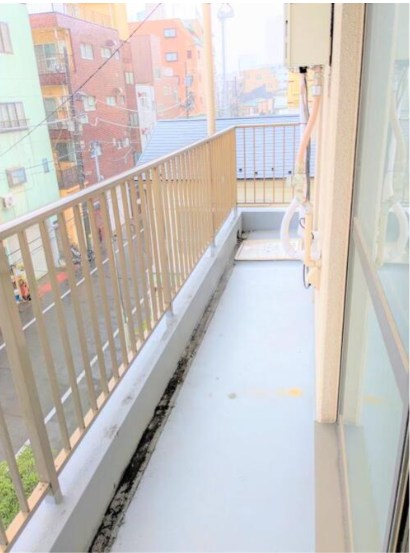 寿ビル ベランダ