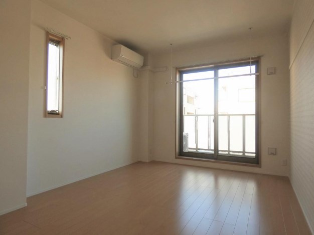 大一ビル ベッドルーム