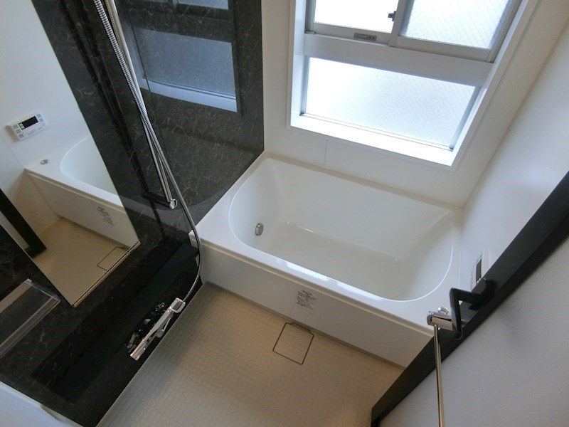 クレヴィアリグゼ日暮里  風呂画像