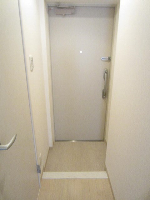 アクシス瑞江 玄関