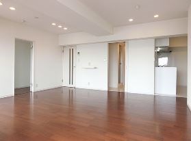 綾瀬プルミエ リビング